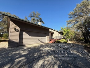 11611 Sandpiper Way in Penn Valley, CA - Building Photo - Building Photo