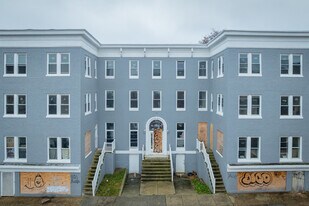 1217 E Preston St in Baltimore, MD - Building Photo