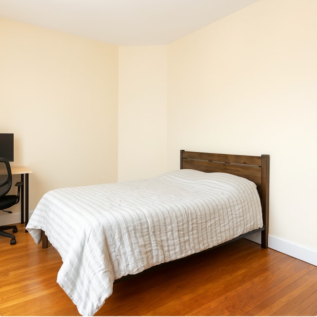1247 Beacon St in Brookline, MA - Building Photo - Building Photo