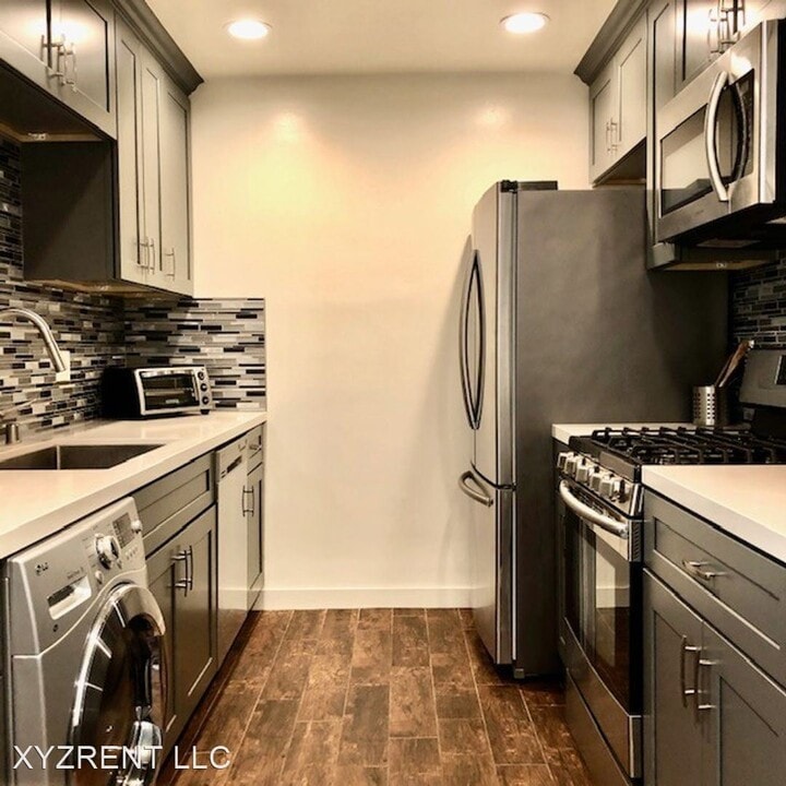 2614 Kansas Ave in Santa Monica, CA - Building Photo