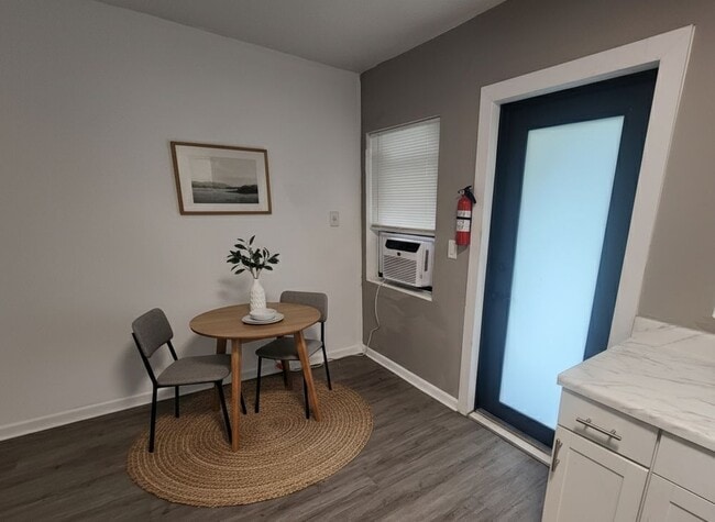 664 W 2nd St in West Palm Beach, FL - Building Photo - Building Photo