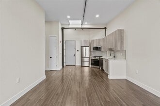 21 W 20th St in Bayonne, NJ - Building Photo - Building Photo