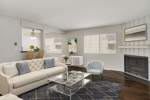 1342 Harvard St in Santa Monica, CA - Building Photo