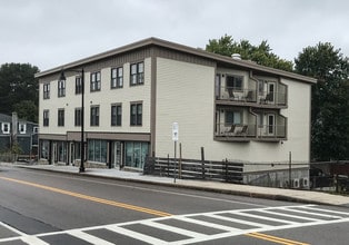 797 River St in Hyde Park, MA - Building Photo - Building Photo