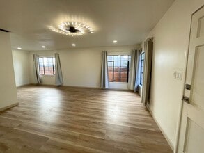 2010 24th St in Sacramento, CA - Foto de edificio - Building Photo