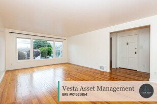 1394-1396-1396 Sanchez St in San Francisco, CA - Building Photo