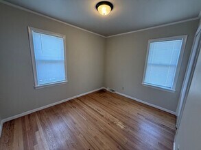 9732 W Lincoln Ave in West Allis, WI - Building Photo - Building Photo
