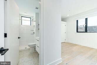 965 Frankford Ave in Philadelphia, PA - Building Photo - Building Photo