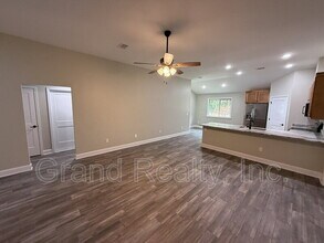 4886 E Spencer Field Rd in Pace, FL - Building Photo - Building Photo