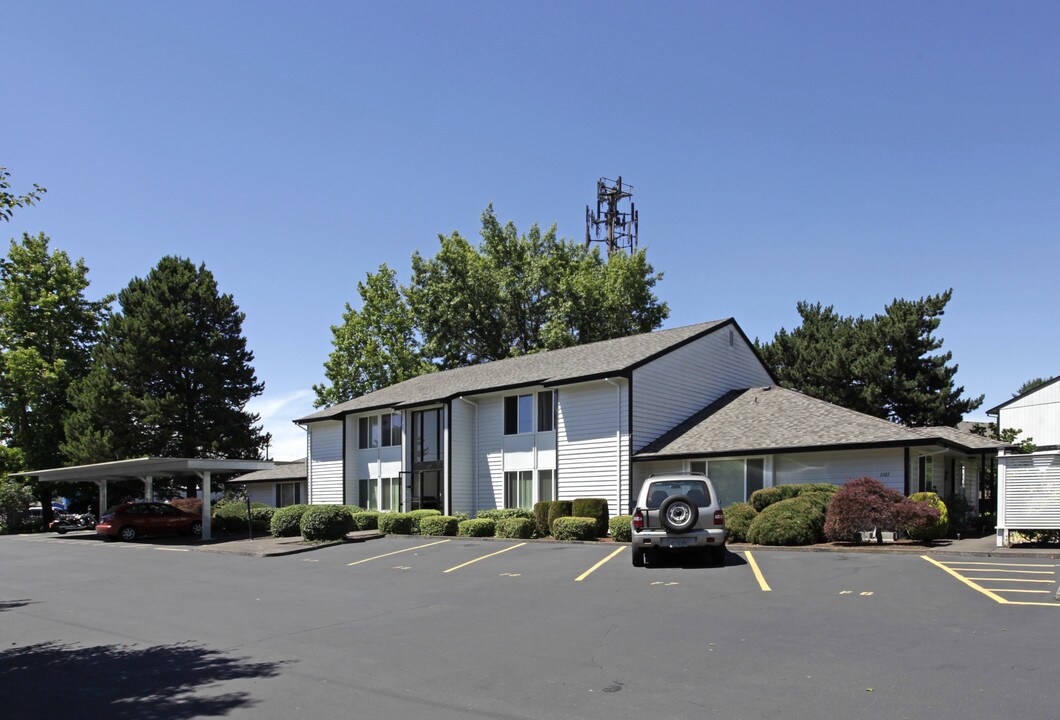 Grant Park Apartments in Hillsboro, OR - Foto de edificio