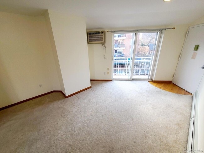 67-08 Exeter St, Unit 3 in Queens, NY - Building Photo - Building Photo