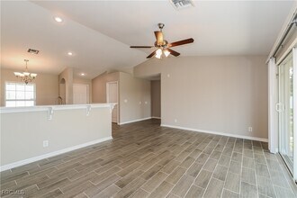 631 NE 1st Pl in Cape Coral, FL - Building Photo - Building Photo