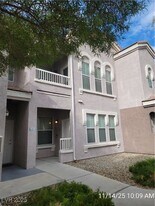 9975 Peace Way in Las Vegas, NV - Building Photo