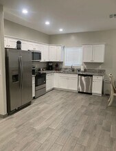 803 N Van Alstine St in Tucson, AZ - Building Photo - Building Photo