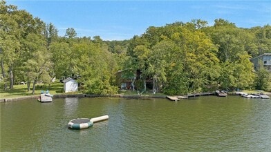7 Wildwood Ln in Putnam Valley, NY - Building Photo - Building Photo