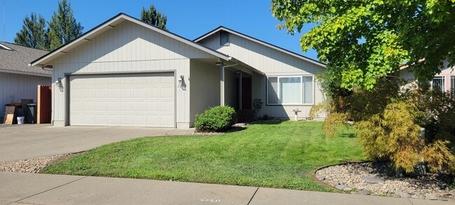 property at 2210 SW Bridge St