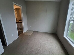 9 Viber in Hamburg, NY - Building Photo - Building Photo