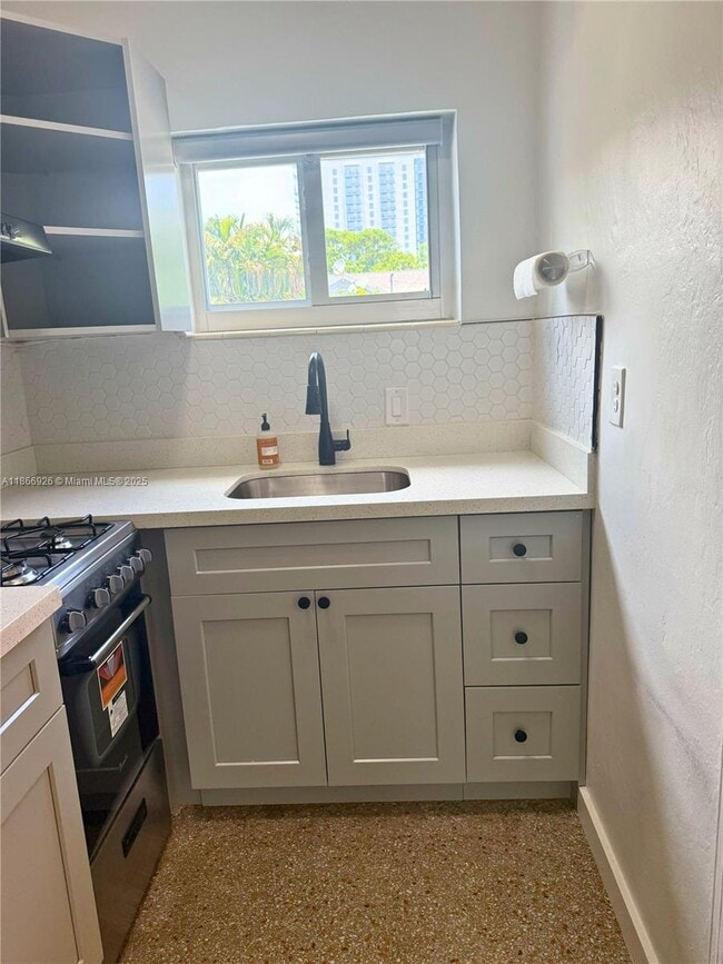 1845 Monroe St in Hollywood, FL - Building Photo - Building Photo