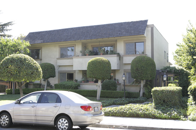 420 Fairview Ave in Arcadia, CA - Building Photo - Building Photo