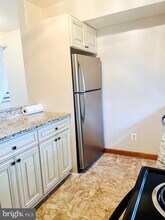 1401 E Abingdon Dr, Unit 6 in Alexandria, VA - Building Photo - Building Photo
