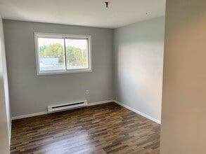 1237 Cole Harbour Rd in Dartmouth, NS - Building Photo - Building Photo