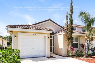 7752 Springfield Lake Dr in Greenacres, FL - Foto de edificio - Building Photo