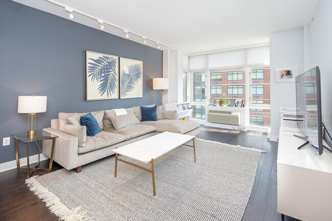 property at 1450 Washington St