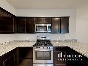 7719 London Tower Ln in Houston, TX - Building Photo - Building Photo