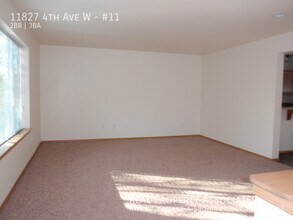 11827 4th Ave W, Unit #11 in Everett, WA - Building Photo - Building Photo
