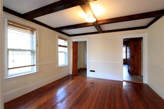 92 Rogers Ave, Unit 2 in Somerville, MA - Building Photo - Building Photo