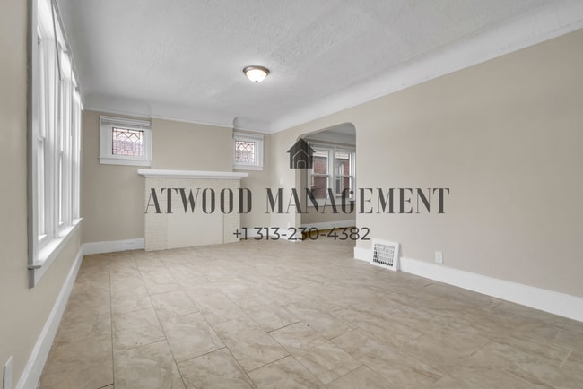 This beautifully updated 3-bedroom, 1-bath single-family home is ready for move-in! in Detroit, MI - Building Photo - Building Photo