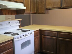 1235 Hillcrest Dr in Ashland, OH - Building Photo - Building Photo