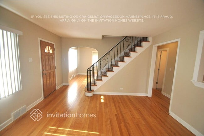 2704 Granville Ave in Melrose Park, IL - Building Photo - Building Photo