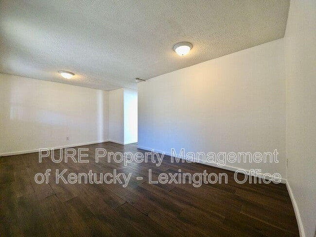 207 Mt Vernon Rd in Berea, KY - Building Photo - Building Photo