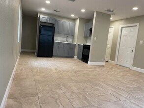 1209 N 24th St in Fort Pierce, FL - Building Photo - Building Photo