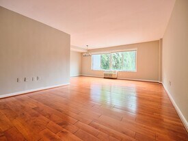 4114 Davis Pl NW in Washington, DC - Building Photo