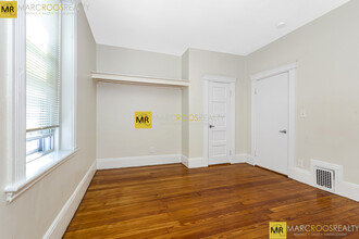36 Brackett St, Unit Brackett St #1 in Boston, MA - Building Photo - Building Photo