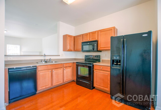 property at 6823 Blackstone Pl