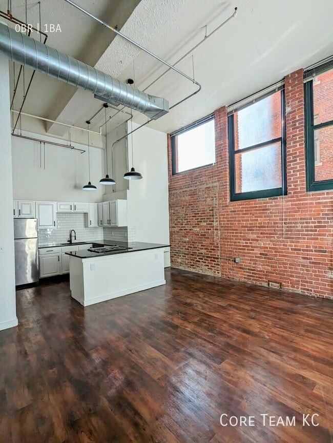 property at 934 Broadway Blvd