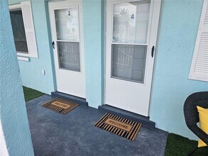 350 73rd Ave in St Pete Beach, FL - Building Photo - Building Photo