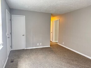 2213 Glory Dr in Clarksville, TN - Building Photo - Building Photo