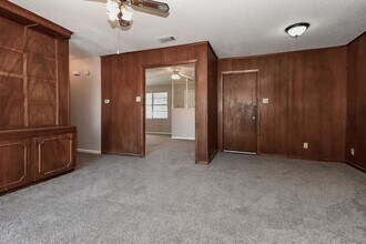 1208 Yellowstone St in Greenville, TX - Building Photo - Building Photo