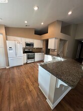 1511 Coventry Dr in Oakley, CA - Building Photo - Building Photo