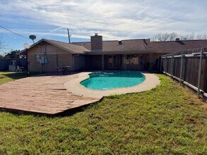 8601 Karling Dr in Austin, TX - Building Photo - Building Photo