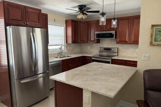 1221 SE 3rd St in Deerfield Beach, FL - Building Photo - Building Photo