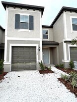 31657 Blue Passing Loop in Wesley Chapel, FL - Building Photo