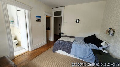 1111 Boylston St in Boston, MA - Building Photo - Building Photo