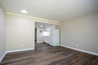 Elm Villa Apartments in Greenville, NC - Building Photo - Interior Photo