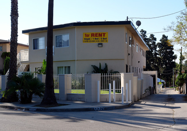 East Hazel Apartments in Inglewood, CA - Foto de edificio - Building Photo