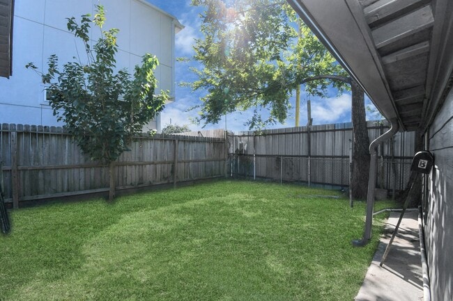 1507 Laird St in Houston, TX - Building Photo - Building Photo